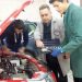 Гимназии и компании си подават ръка