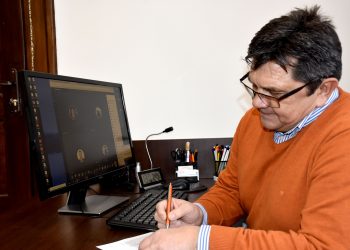 Да дадеш кураж