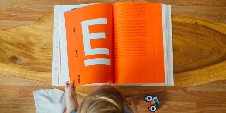 Е-обучението не е огледално на присъственото