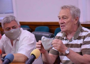 Русенският с нова идея за маски