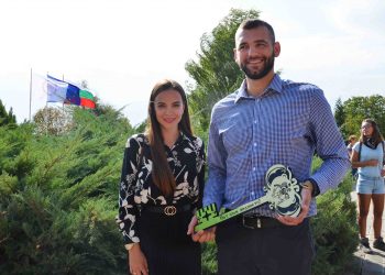 Център за научни инициативи