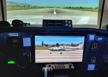 Студенти създадоха авиационен тренажор