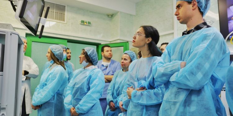 Свърши „горивото“ на масовизацията на висшето