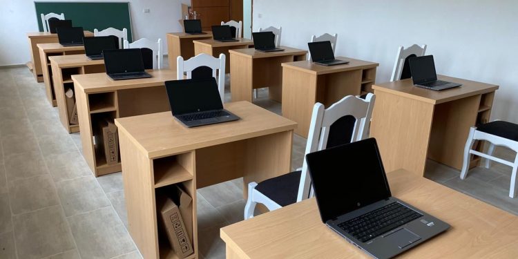 Дарение за българите в Албания