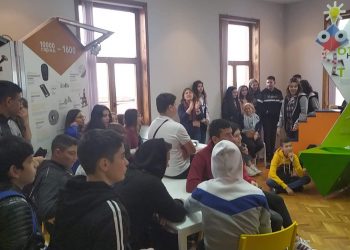 Историята от телеграфа до смартфона от първо лице