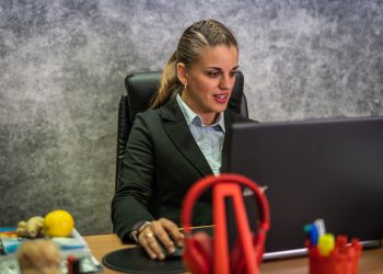 Саксията у дома също може да е част от „интернет на нещата“