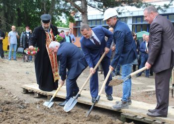 Нови лаборатории  в Русенския