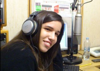 Даваме им криле, за да летят,  и корени, за да се завръщат