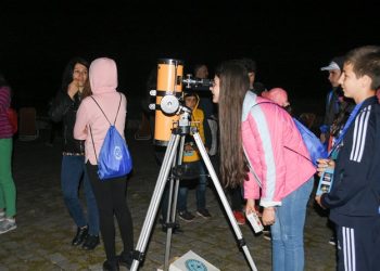 Парти със звезди