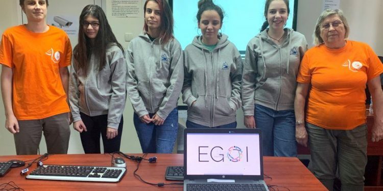 Четири олимпийски медала по информатика за наши момичета