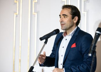 Драгомир Симеонов, радиоводещ: Експериментирам непрекъснато