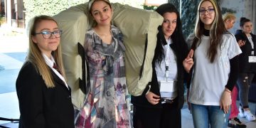 Рокля от спомени в куфар