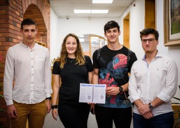 Студенти създават медицински робот