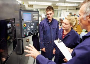 Австрия подкрепя дуалната форма в над 30 гимназии