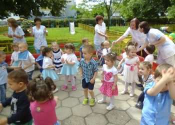 Поне 50% от децата под  3 години – на ясли до 2030-а