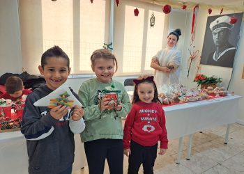 Работилници за сурвачки и коледни сладки