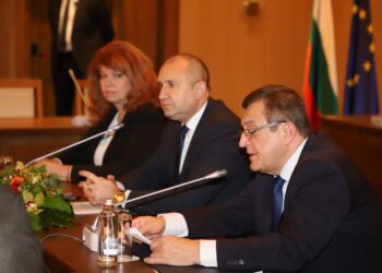 Предстоят промени  в учебни програми