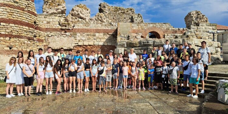 МОН предлага 21 национални програми