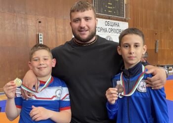 С труд и постоянство към върха