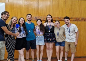 Майстори  на дебатите