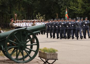 Военната академия откри учебната година