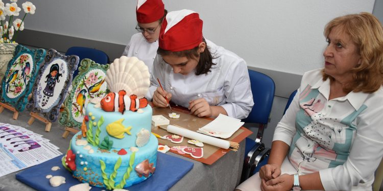 Изкуството влиза в сладкарството