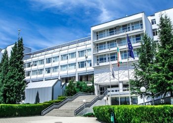 Откриха редица нарушения в ЮЗУ