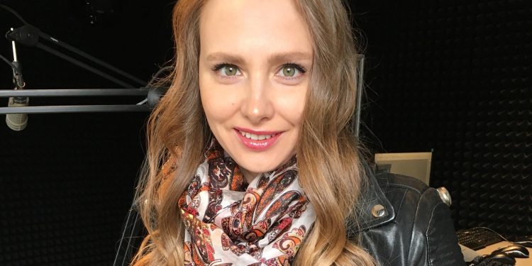 Радиото учи как да боравим с гласа си