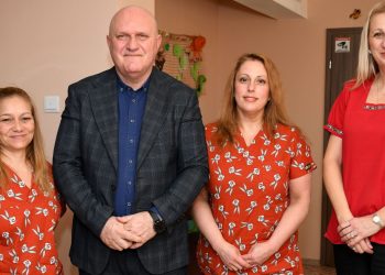 Министър Галин Цоков: Разработваме стандарт за образование и грижи за децата до три години