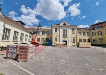 Започва изграждането на 33 нови училищни сгради и детски градини