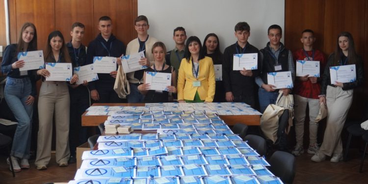 27 лауреати на олимпиадата по техническо чертане