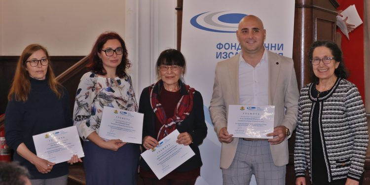 Какви звуци издават мравките