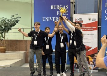 Майстори на роботите