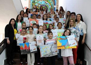 В СУ „Йордан Йовков“ в Кърджали още в III клас „отварят“ ресторанти