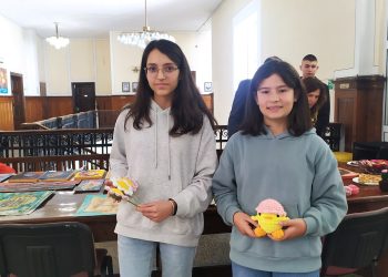 Деца помагат на деца в Кюстендил