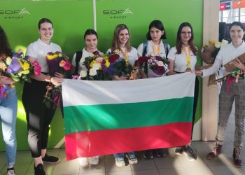 Три медала за България от Европейската олимпиада по математика за момичета