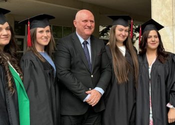 Министър Галин Цоков поздрави дипломиращи се студенти педагози