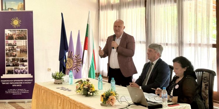 Министър Галин Цоков: За година повишихме заплатите на асистентите във висшите училища с 600 лева