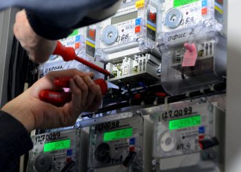 Продължават програмата за компенсиране на разходите за електрическа енергия на училища, детски ясли и градини