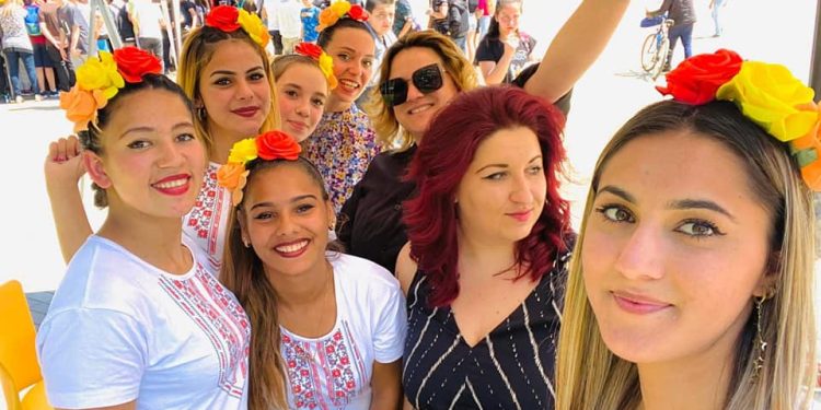 Геометрия и морфема са нашата система: В Обединеното училище в село Ръженà всеки ден е нова надежда за образованието