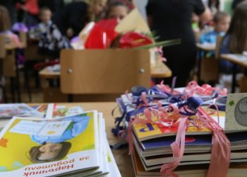 Безплатните учебници навреме в клас