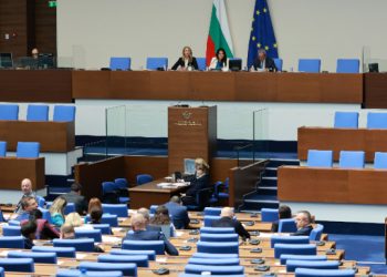 Забраниха продажбата на вейпове на деца