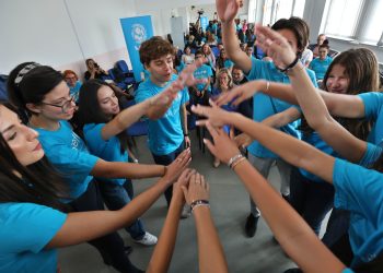 Над 19 000 ученици, учители и родители са се включили в програмата „Стъпки заедно“ на МОН и УНИЦЕФ България