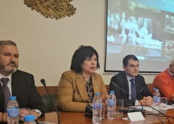 Топ готвачи споделят умения с учители и ученици