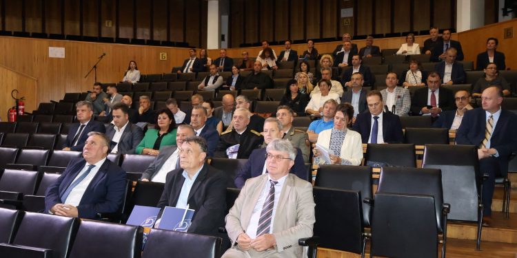 Съветът на ректорите предлага национална програма за привличане на чуждестранни студенти в България