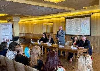 Близо 1000 учители се включват в майсторски класове и надграждат умения