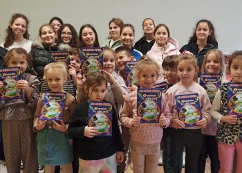 Ученици влизат в ролята на изследователи и експериментатори