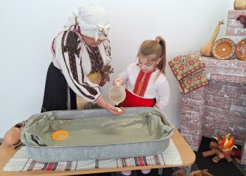 Снимка на броя: Бабинден