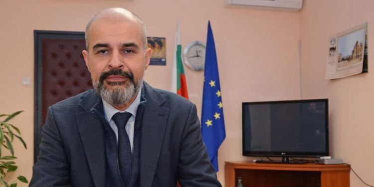 Целта ни е да превърнем варненските детски градини в места, където децата се чувстват щастливи и където същевременно се реализира пълният им набор от права, споделя за в. "Аз-буки" заместник-кметът на Варна по образование и култура Павел Попов