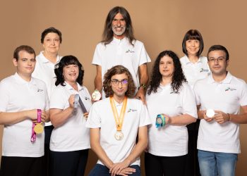 Ролята на учителя е да напътства, да гълчи и да… обича